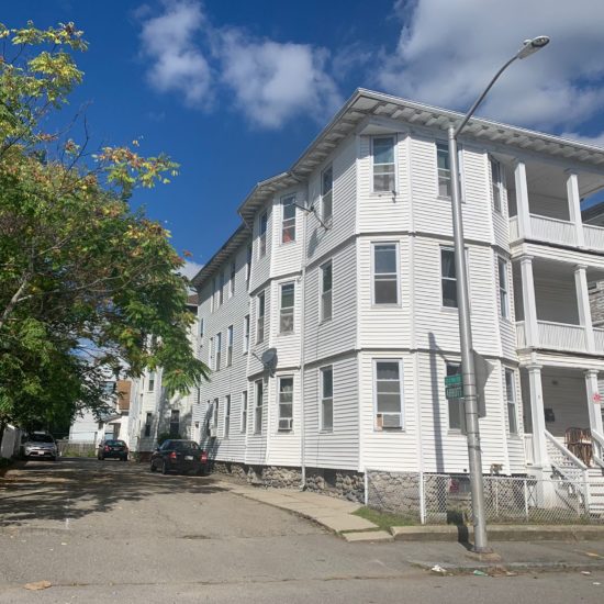 8 Abbott St 2 8 Abbott St